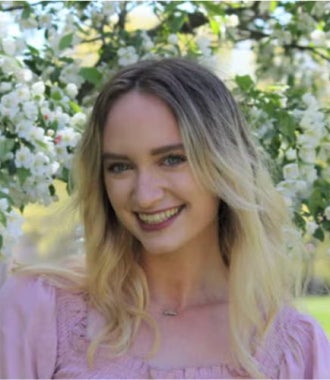 Headshot of Lily Davey.