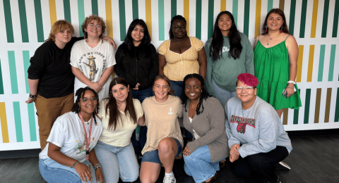 Hollins University students posing together for a group photo.